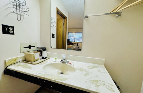 Jay Hotel | Americas Best Value Inn Jay