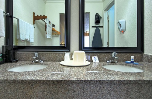 Kingsville Hotel | Americas Best Value Inn Kingsville
