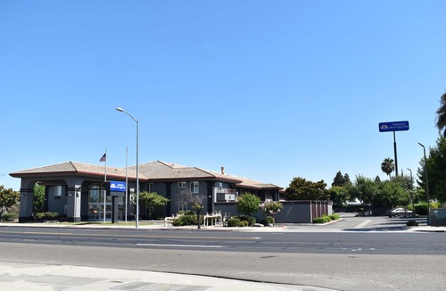 Manteca Hotel | Americas Best Value Inn Manteca