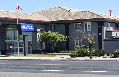 Manteca Hotel | Americas Best Value Inn Manteca
