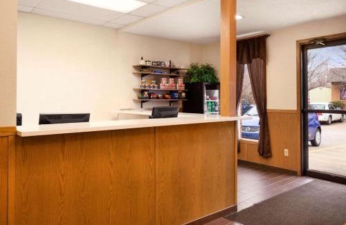 Pittsburg Hotel | Americas Best Value Inn Pittsburg