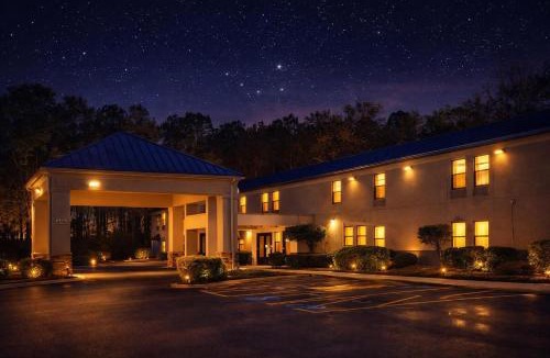 Southeast Raleigh Cabin | Americas Best Value Inn Raleigh