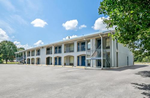 Silver Creek Hotel | Americas Best Value Inn - Rome