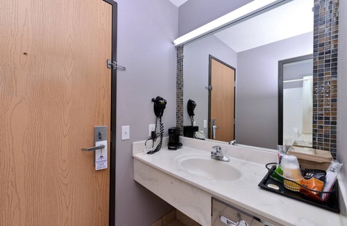 Seymour Hotel | Americas Best Value Inn Seymour