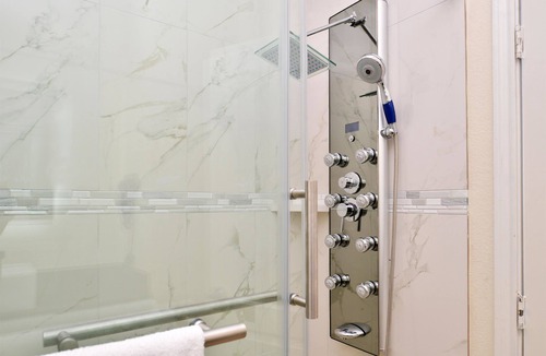 Spring Hotel | Americas Best Value Inn & Suites Spring Houston N