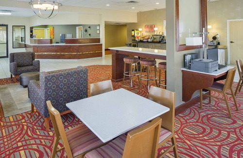 Bastrop Hotel | Americas Best Value Inn & Suites Bastrop