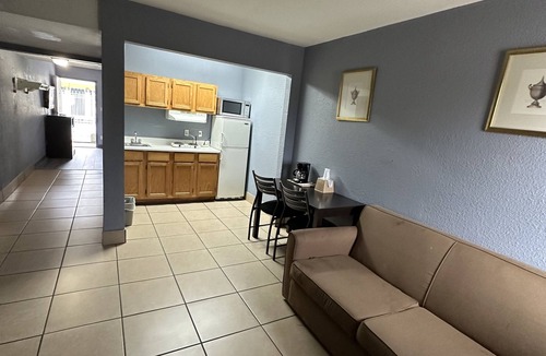 Groves Hotel | Americas Best Value Inn & Suites Groves Port Arthur