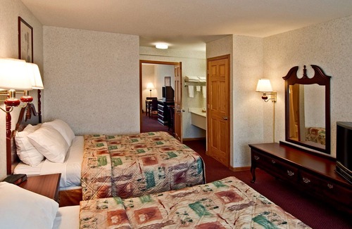Waukegan Hotel | Americas Best Value Inn & Suites Waukegan Gurnee