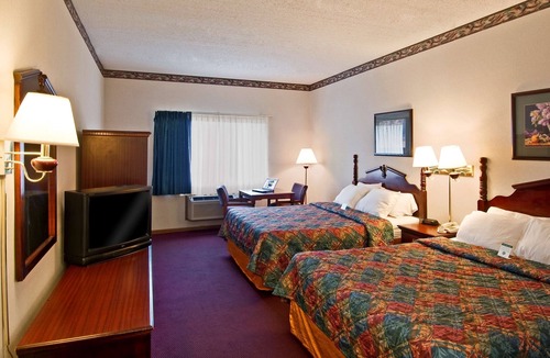 Waukegan Hotel | Americas Best Value Inn & Suites Waukegan Gurnee