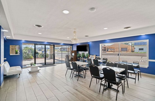 Brenham Hotel | Americas Best Value Inn & Suites Brenham