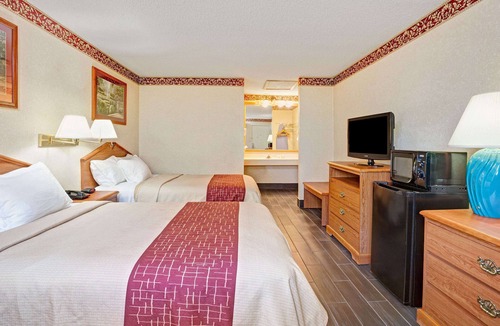 Monroe Hotel | Americas Best Value Inn & Suites Monroe