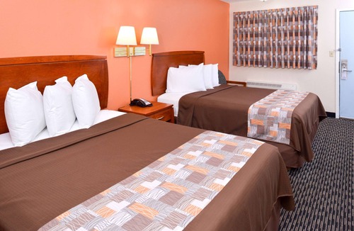 Sullivan Hotel | Americas Best Value Inn Sullivan