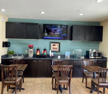Sulphur Hotel | Americas Best Value Inn Sulphur