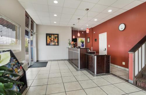 Tulsa Hotel | Americas Best Value Inn Tulsa I-44
