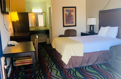 Elm Creek Hotel | Americas Best Value Inn Elm Creek