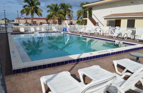 Biggar Hotel | Americas Best Value Inn Fort Myers