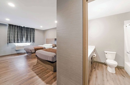 Foxboro Hotel | Americas Best Value Inn Foxboro