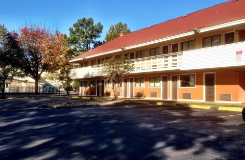 Little Rock Hotel | Americas Best Value Inn and Suites Little Rock