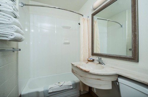 Pendleton Hotel | Americas Best Value Inn Pendleton