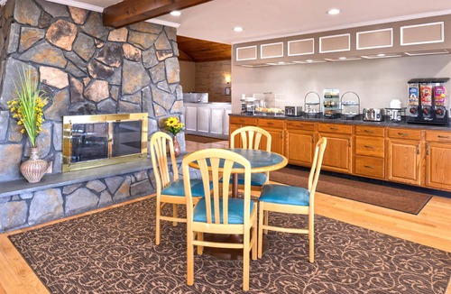 Plattsburgh Hotel | Americas Best Value Inn Plattsburgh