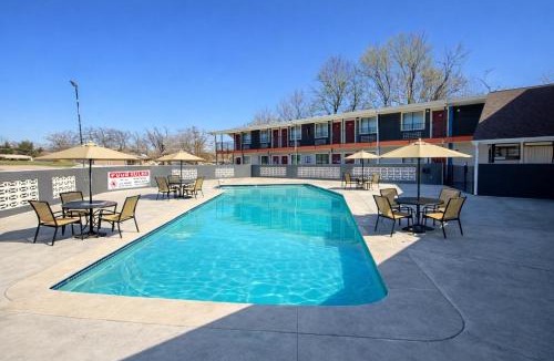 Ponca City Hotel | Americas Best Value Inn Ponca City