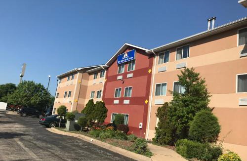 St. Charles Hotel | Americas Best Value Inn and Suites Saint Charles