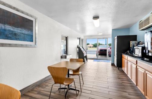 Stillwater Hotel | Americas Best Value Inn Stillwater