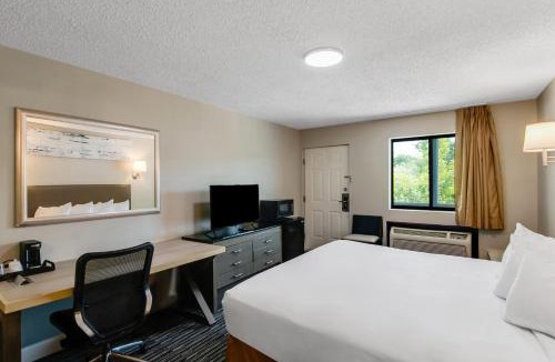 Torrington Hotel | Americas Best Value Inn Torrington, CT