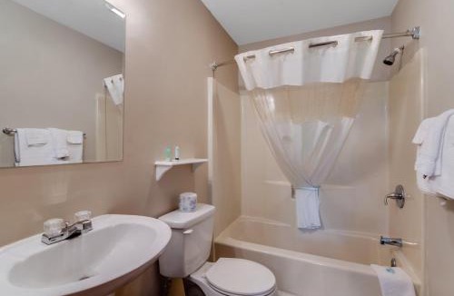 Torrington Hotel | Americas Best Value Inn Torrington, CT