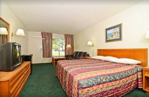 Wilson Apartment | Americas Best Value Inn Wilson - UNIT 14 ONE BED FIRST FLOOR