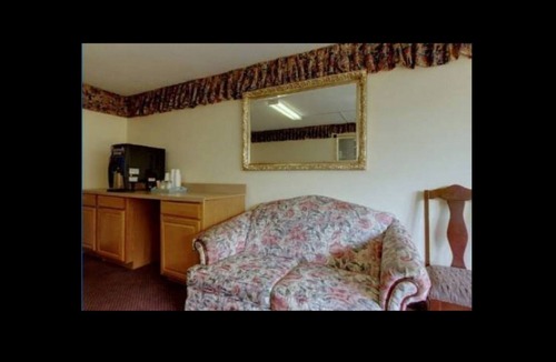 Wilson Apartment | Americas Best Value Inn Wilson UNIT 25 2 BED FIRST FLOOR
