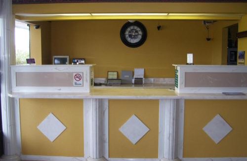 Winona Hotel | Americas Best Value Inn Winona
