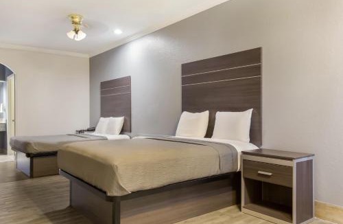 Greater Greenspoint Hotel | Americas Best Value Platinum Inn & Suites