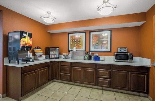 La Grande Hotel | Americas Best Value Sandman Inn