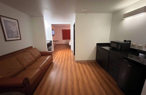 Apache Junction Hotel | Americas Best Value Inn Apache Junction