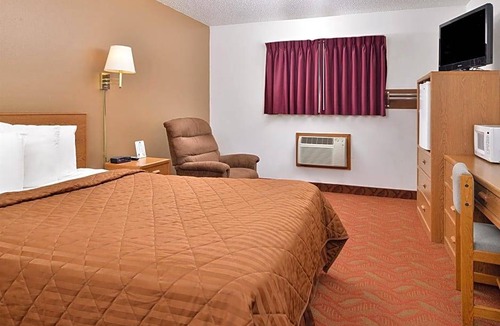 Sidney Hotel | Americas Best Value Inn & Suites Sidney