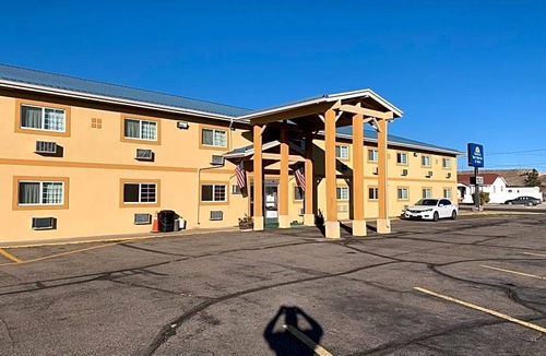 Sidney Hotel | Americas Best Value Inn & Suites Sidney