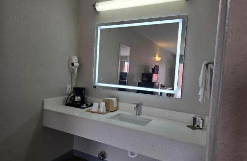 South Hill Hotel | Americas Express Inn South Hill