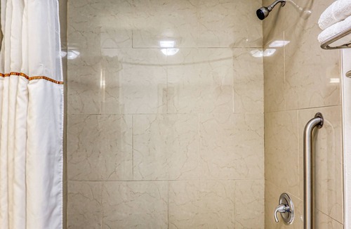 El Paso Hotel | Americas Hotel El Paso Medical Center