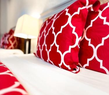 Westminster Triangle Hotel | Americas Inn & Suite