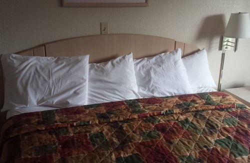 Leavenworth Hotel | Americas Stay Inn