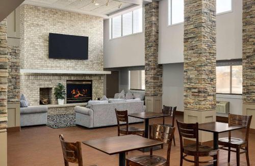 Inver Grove Heights Hotel | AmericInn by Wyndham Inver Grove Heights Minneapolis