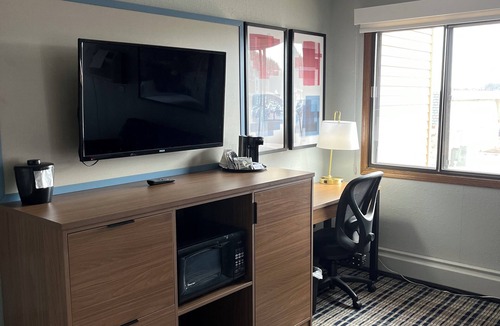 Cloquet Hotel | AmericInn by Wyndham Cloquet
