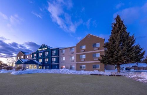 Duluth Hotel | AmericInn by Wyndham Duluth