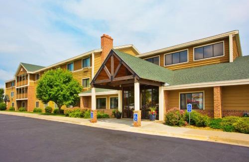 Kearney Hotel | AmericInn by Wyndham Kearney