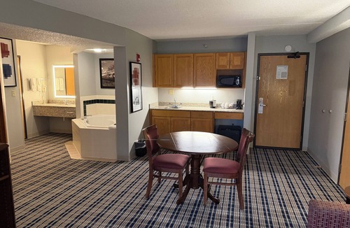 Kearney Hotel | AmericInn by Wyndham Kearney