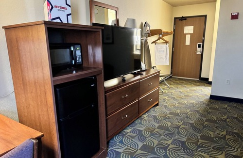 Kewanee Hotel | AmericInn by Wyndham Kewanee