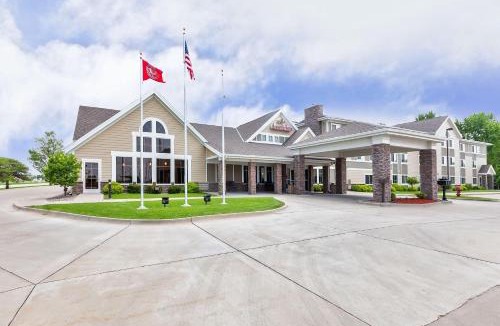 Monmouth Hotel | AmericInn by Wyndham Monmouth