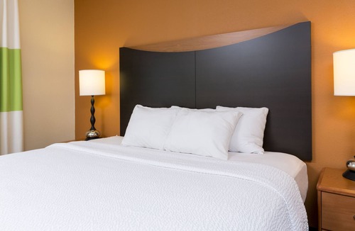 Southwest Topeka Hotel | AmericInn by Wyndham Topeka