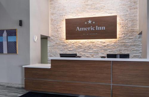 Urbana Hotel | AmericInn by Wyndham Urbana Champaign University Area